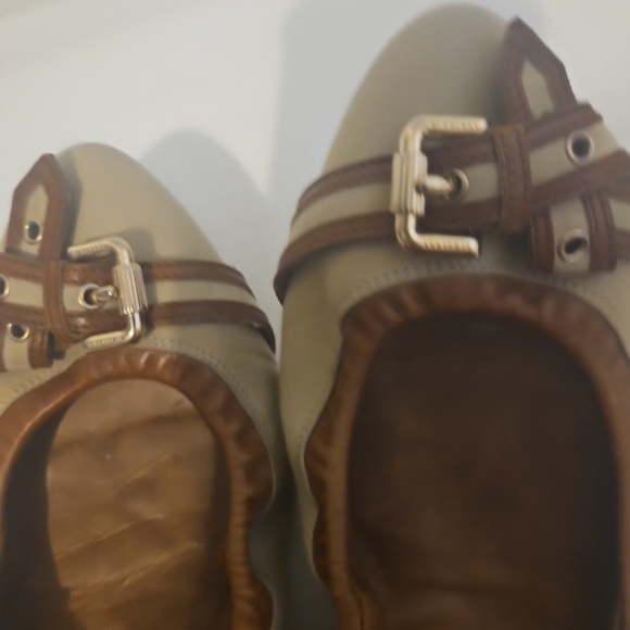 BURBERRY Thompson Canvas & Leather Ballet Flats Beige Brown Gold Buckle  40/9 US - Picture 7 of 16